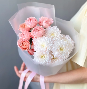 Нежный букет с пионовидными розами Джульетта