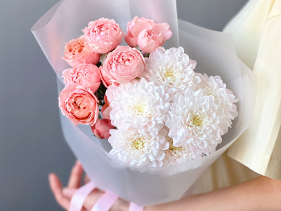 Нежный букет с пионовидными розами Джульетта