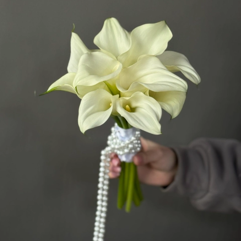 Букет из калл 11 шт