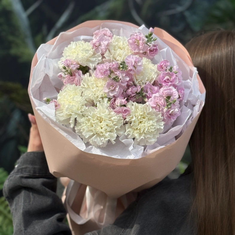 Диантусы с ароматной маттиолой