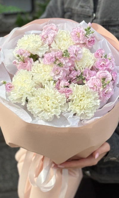 Диантусы с ароматной маттиолой