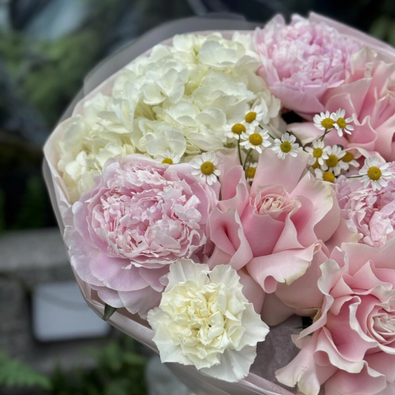 FLAMINGO BOUQUET | гортензия - пионы - розы - ромашка