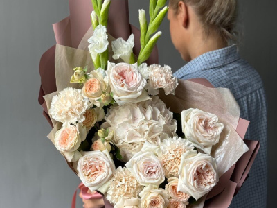 Букет: «Потому что Гладиолус»