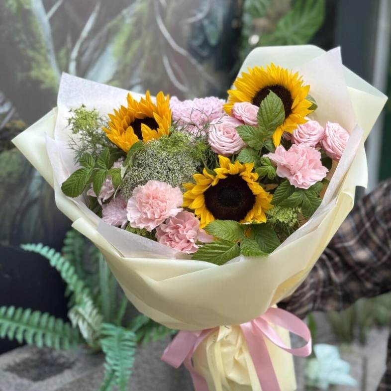 Букет с подсолнухами N2