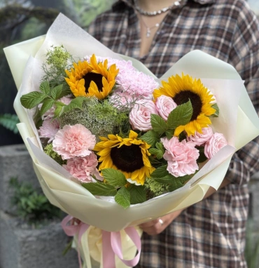 Букет с подсолнухами N2