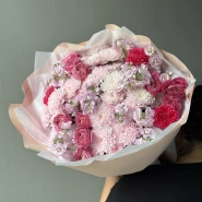 «Ароматный зефир» Маттиола, кустовые розы и хризантема 2