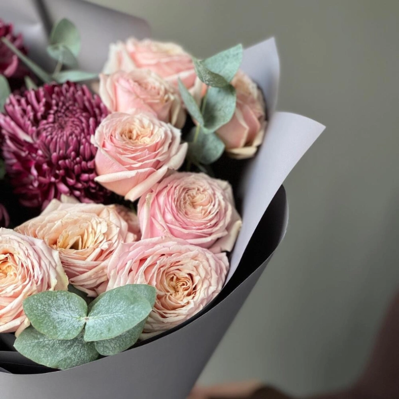 Кустовые розы и хризантемы бигуди