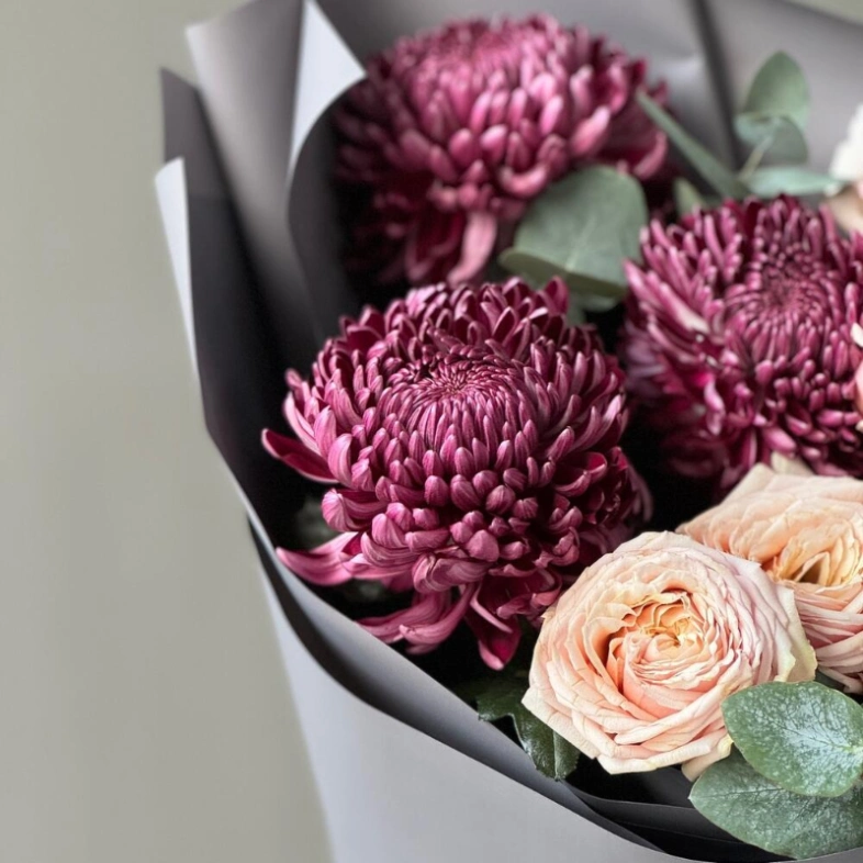 Кустовые розы и хризантемы бигуди