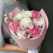 Нежный стойкий букет хризантема, диантус, маттиола 0