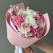 Нежный стойкий букет хризантема, диантус, маттиола 2