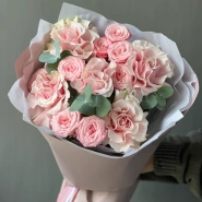 Французские розы и кустовые розы с эвкалиптом 1