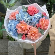 Авторский букет «Нежность рассвета» с розами и гортензией 0