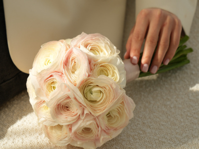 Ранункулюсы в моно-букете 21