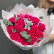 Диантусы яркие сортовые с эвкалиптом  2