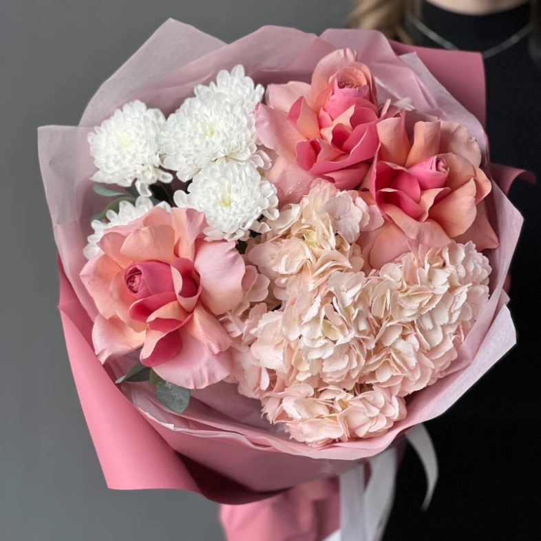 Букет французские розы, гортензия, хризантема