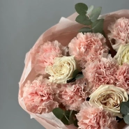 Розы и диантусы розовые 2