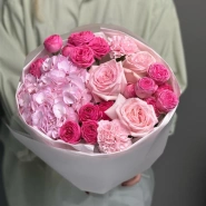 Дуо букет с кустовыми розами и воздушной гортензией 0