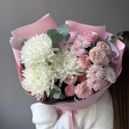 Хризантемы и кустовые пионовидные розы 2