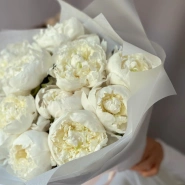 Монобукет Белые Пионы 4