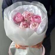 Монобукет пионы Сара Бернар 5 0