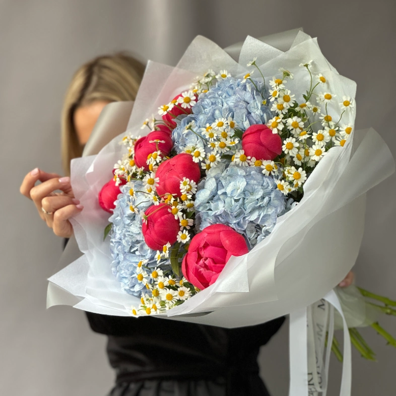 🔥Букет с пионами Coral, гортензией и ромашкой 🌺