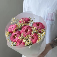 Букет «Пинацетум» / 7 пионы Coral Charm-ромашка 1