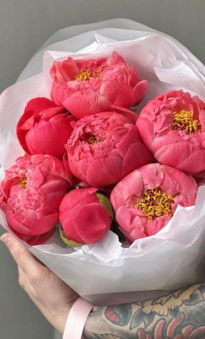 Букет «Пиономания» / пионы 7 Coral Charm