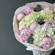 Букет «Лавандовый раф» | пион 8 Сара Бернар - гортензия - эвкалипт 3