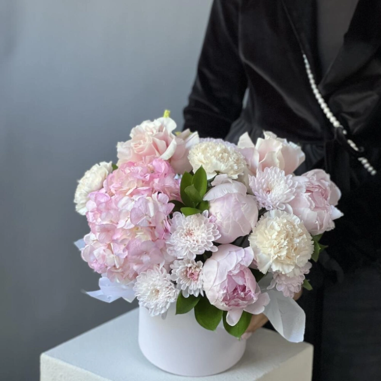 Нежная композиция с Пионами