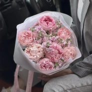 Букет «Пионолла 3.0» | пион Сара Бернар - маттиола (ароматный сезонный букет) 2