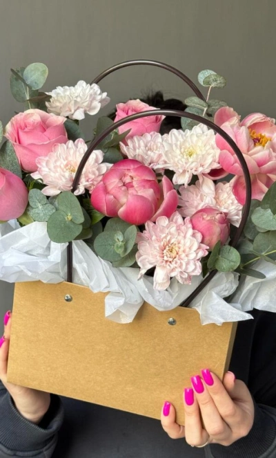 Сумочка «Пиономания» | пион Корал Шарм - эвкалипт - Роза Кения розовая