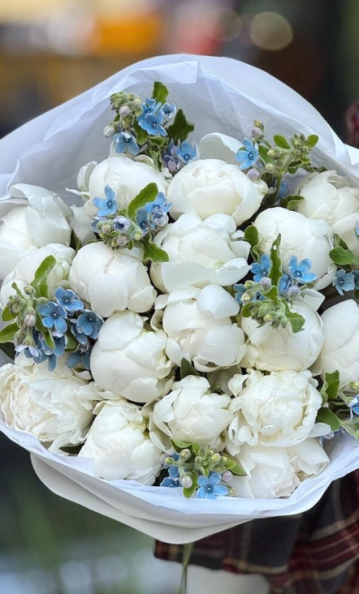 Букет «Пиокси 2.0» | белые пионы 17 - незабудки