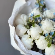 Букет «Пиокси 3.0» | пион белый 11 - незабудка 3