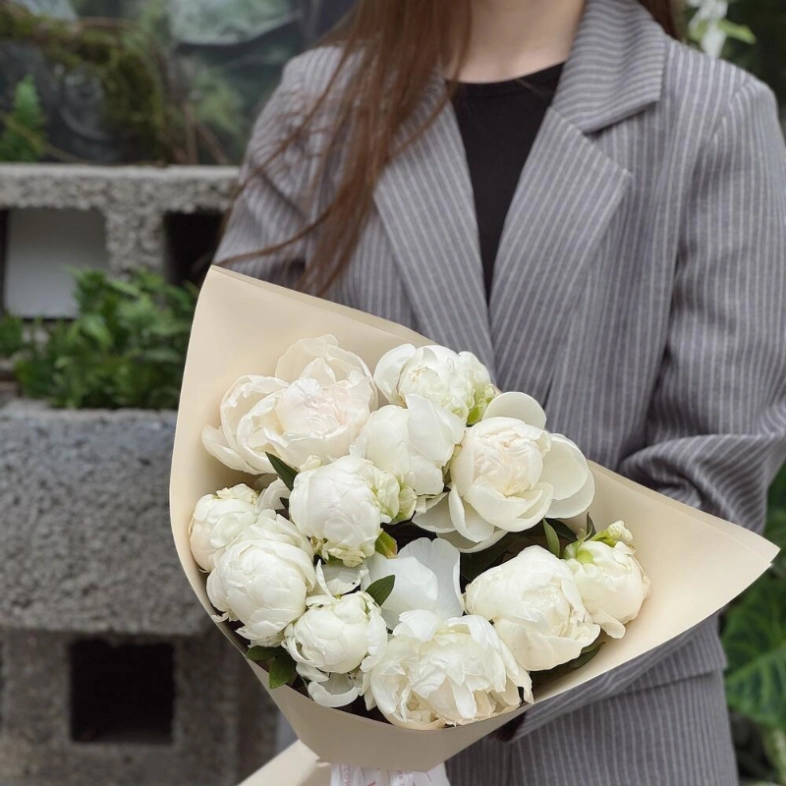 Белоснежные пионы 11