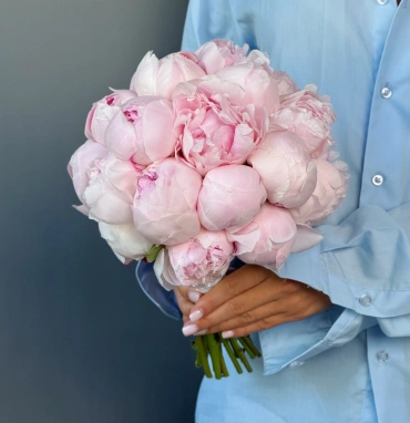 Свадебный букет из пионов