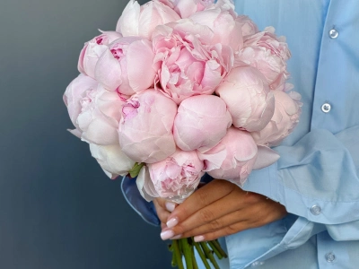 Свадебный букет из пионов