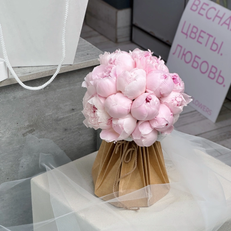 Свадебный букет из пионов