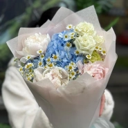 Букет «Полярная звезда» | гортензия - пионы - ромашка - эустома 2