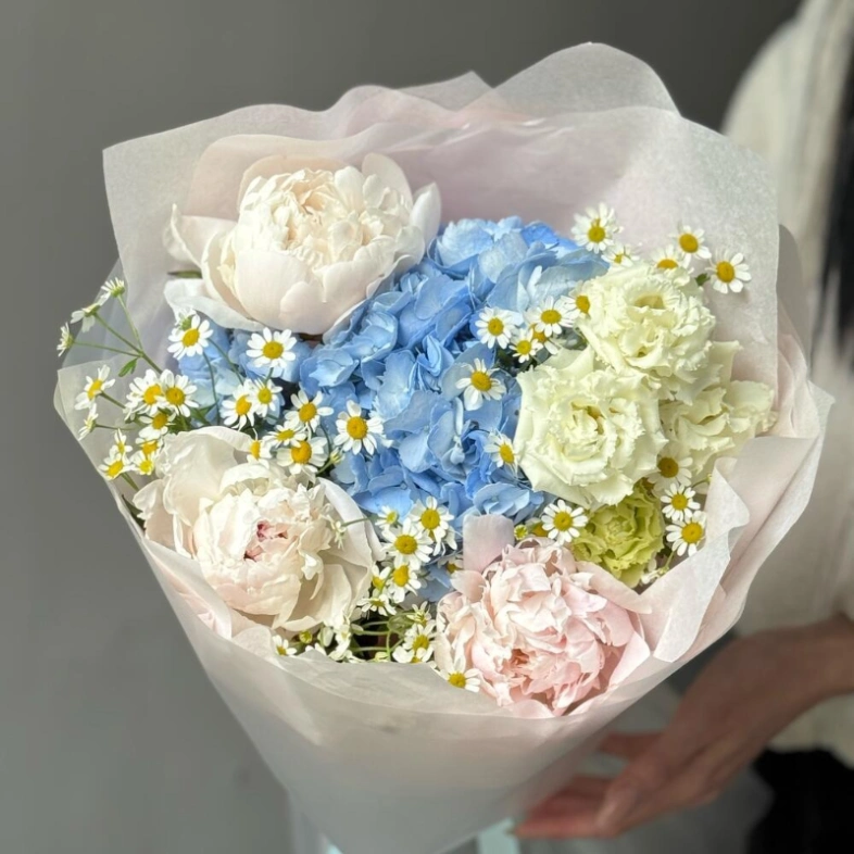 Букет «Полярная звезда» | гортензия - пионы - ромашка - эустома