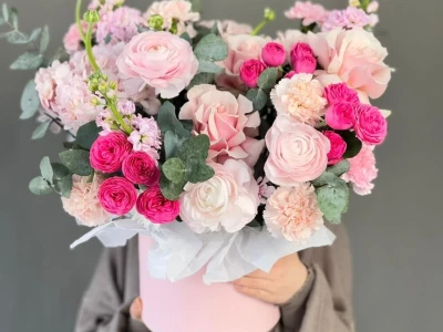 Цветы в коробке «Цветочная сказка»