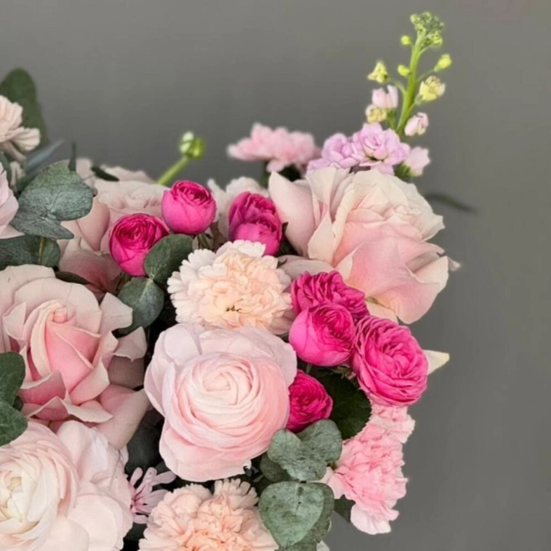 Цветы в коробке «Цветочная сказка»