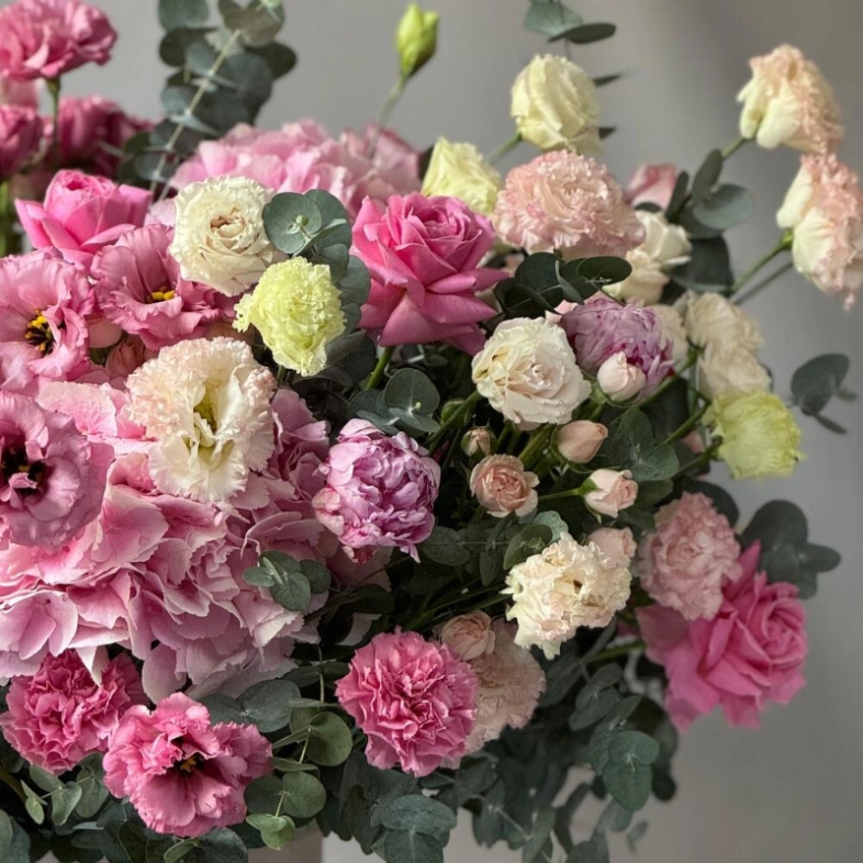 Авторская композиция в шляпной коробке WOW