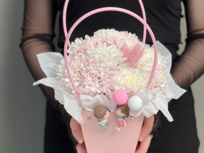 Цветы в коробке «Влюбленная парочка»