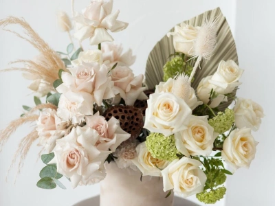 Авторская композиция с розами