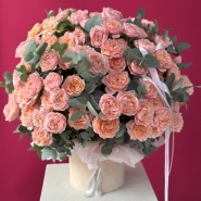 Моно-коробка из пионовидных роз Джульетта 4