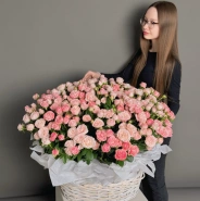 Корзина из кустовых роз 2