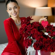 Коробка красных францу́зских роз 51 4