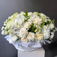 Корзина с цветами «Моя чистая любовь» 1