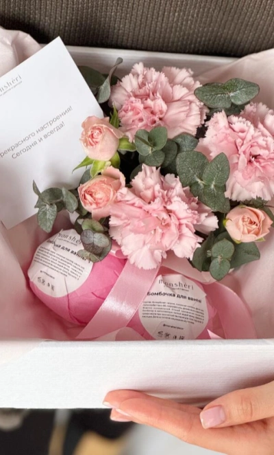 Подарочный бокс с бомбочками «Розовые мечты»