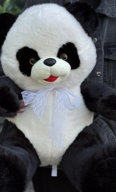 Мишка Панда вегетарианец - любит бамбуковые листья